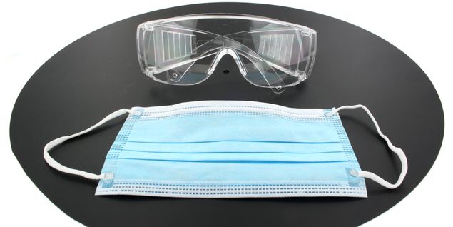 Optical accessories 20pk Face Masks + Safety Glasses Pack